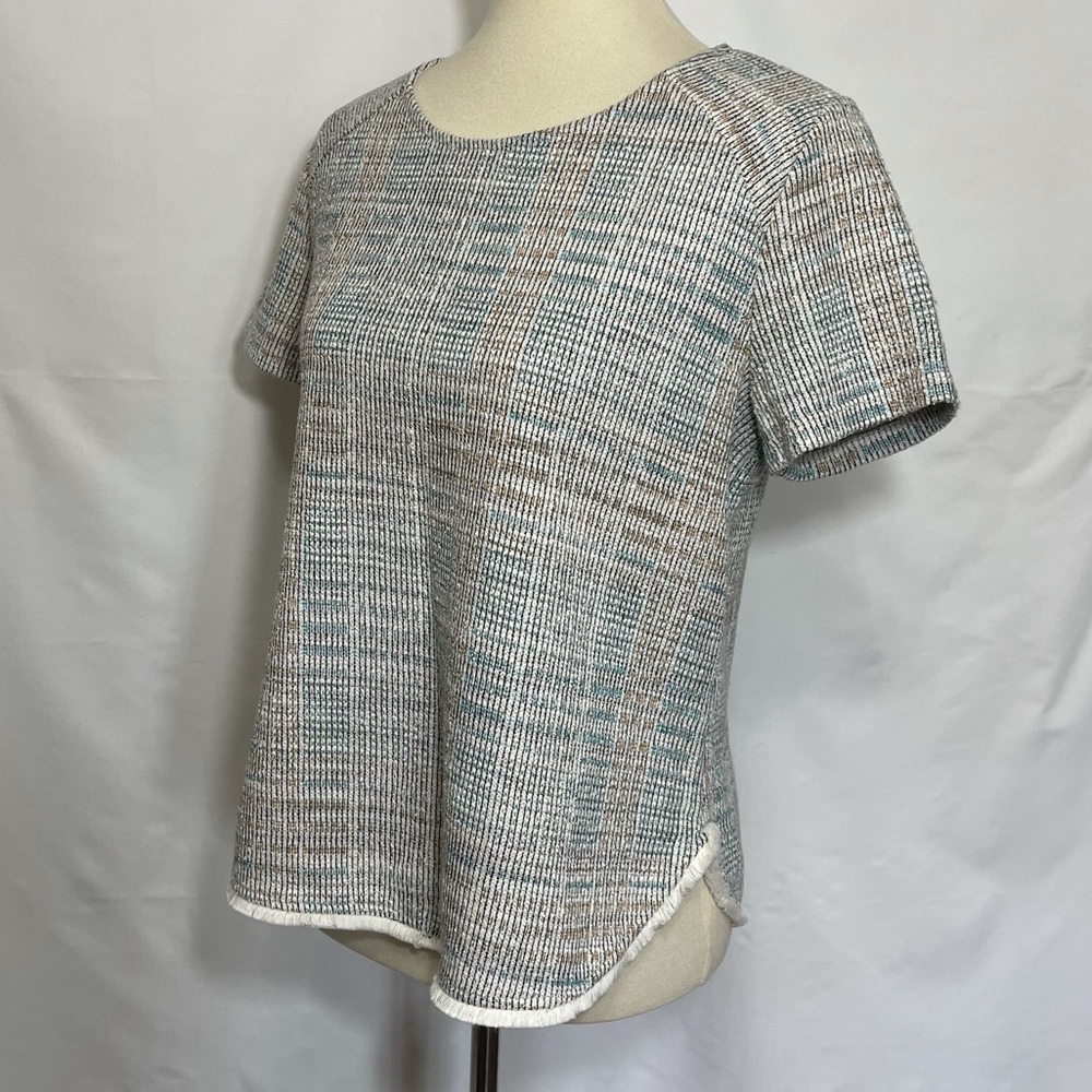 W5 Fringed Hem Short Sleeve Top - Picture 5 of 13